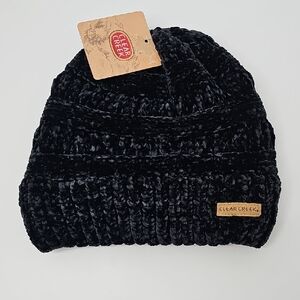 Clear‎ Creek Soft Black Knit Scull Cap Winter Warm Cozy Outerwear Hat